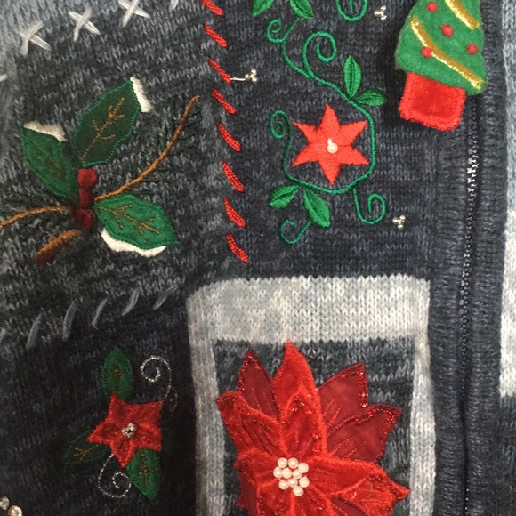 Heirloom Collectables 2004 Christmas sweater - Picture 2 of 8